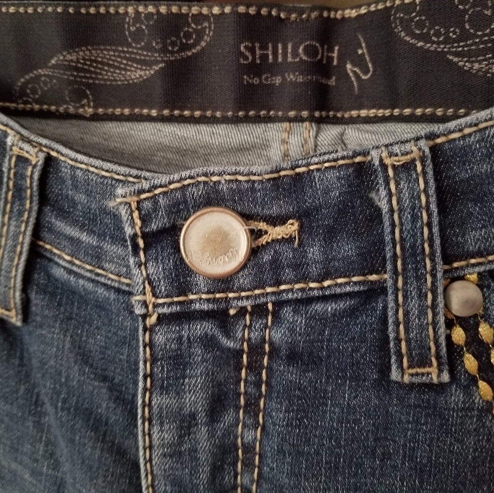 Wrangler Shiloh boot cut jeans - Picture 2 of 5